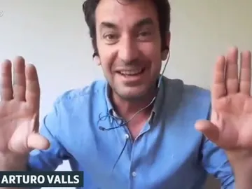 Arturo Valls revela la surrealista celebración del Domingo de Pascua con su hijo en casa Arturo Valls revela la surrealista celebración del Domingo de Pascua con su hijo en casa