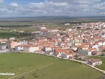El alcalde de Guijuelo en Salamanca promete una ayuda de 1.000 euros al mes a los comerciantes afectados por el coronavirus