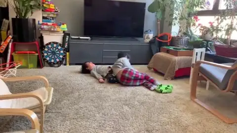 Las recomendaciones de los psicólogos al Gobierno ante el confinamiento por el coronavirus: salidas de una hora para niños y adolescentes Las recomendaciones de los psicólogos al Gobierno ante el confinamiento por el coronavirus: salidas de una hora para niños y adolescentes