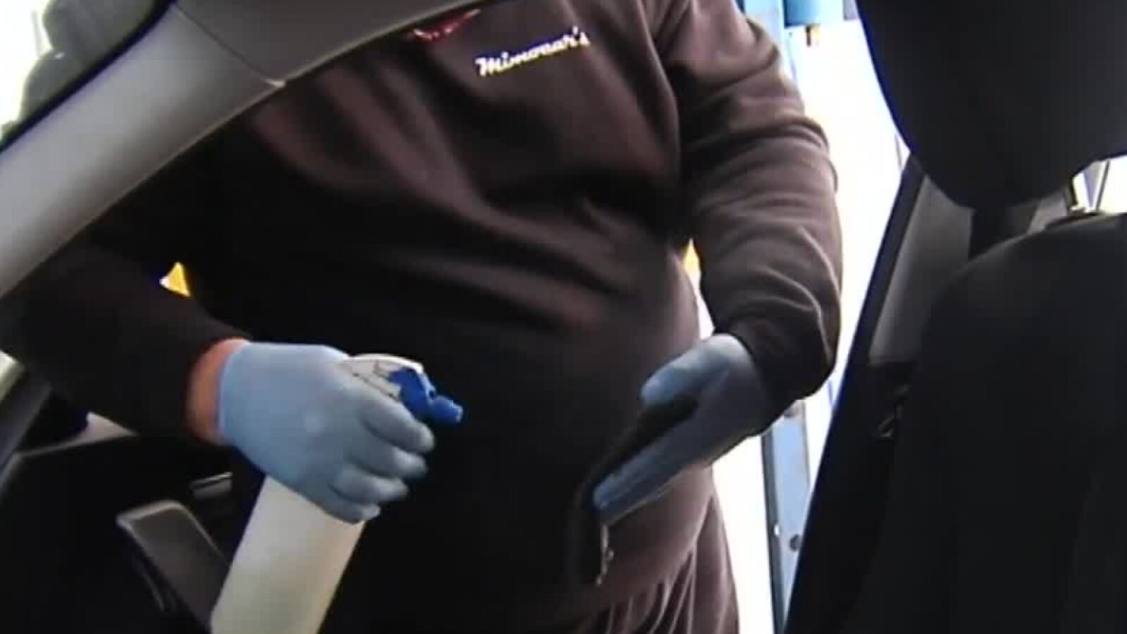 Consejos para desinfectar el coche y evitar los contagios por coronavirus en los desplazamientos al trabajo