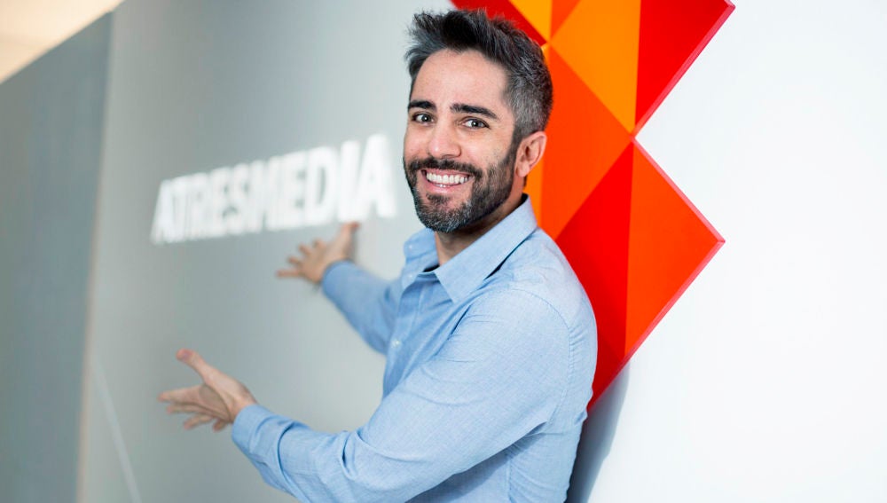 Roberto Leal, tras su confirmación como presentador de 'Pasapalabra': "Vuelvo a un lugar donde fui muy feliz"