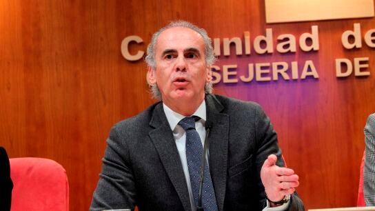 El consejero de Sanidad de la Comunidad de Madrid, Enrique Ruiz Escudero