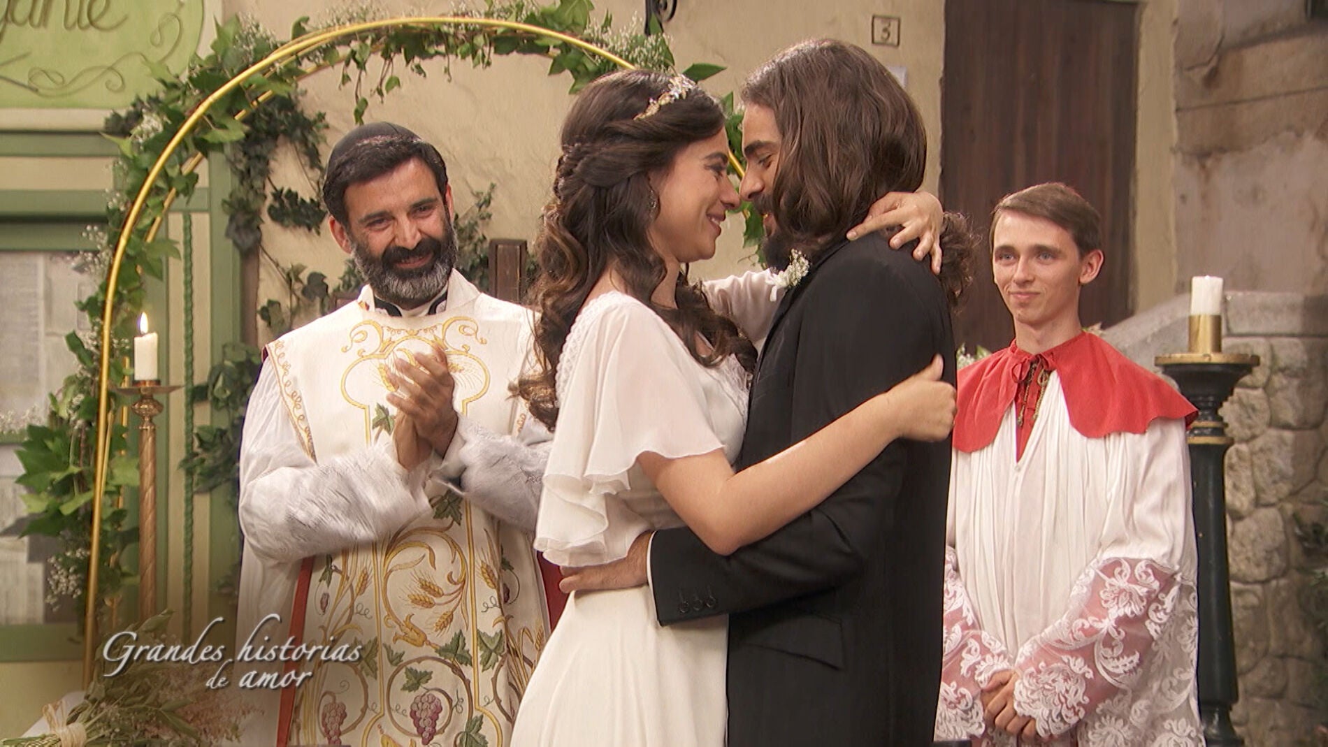 &iexcl;El amor todo lo puede! As&iacute; fue la emotiva boda entre Elsa e Isaac