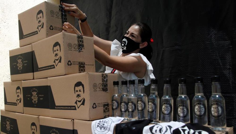 Entregan en México alimentos con la imagen de 'el Chapo' Guzmán