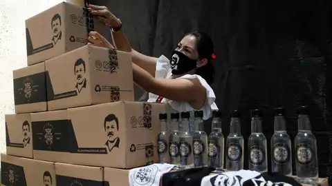 Entregan en México alimentos con la imagen de 'el Chapo' Guzmán Entregan en México alimentos con la imagen de 'el Chapo' Guzmán