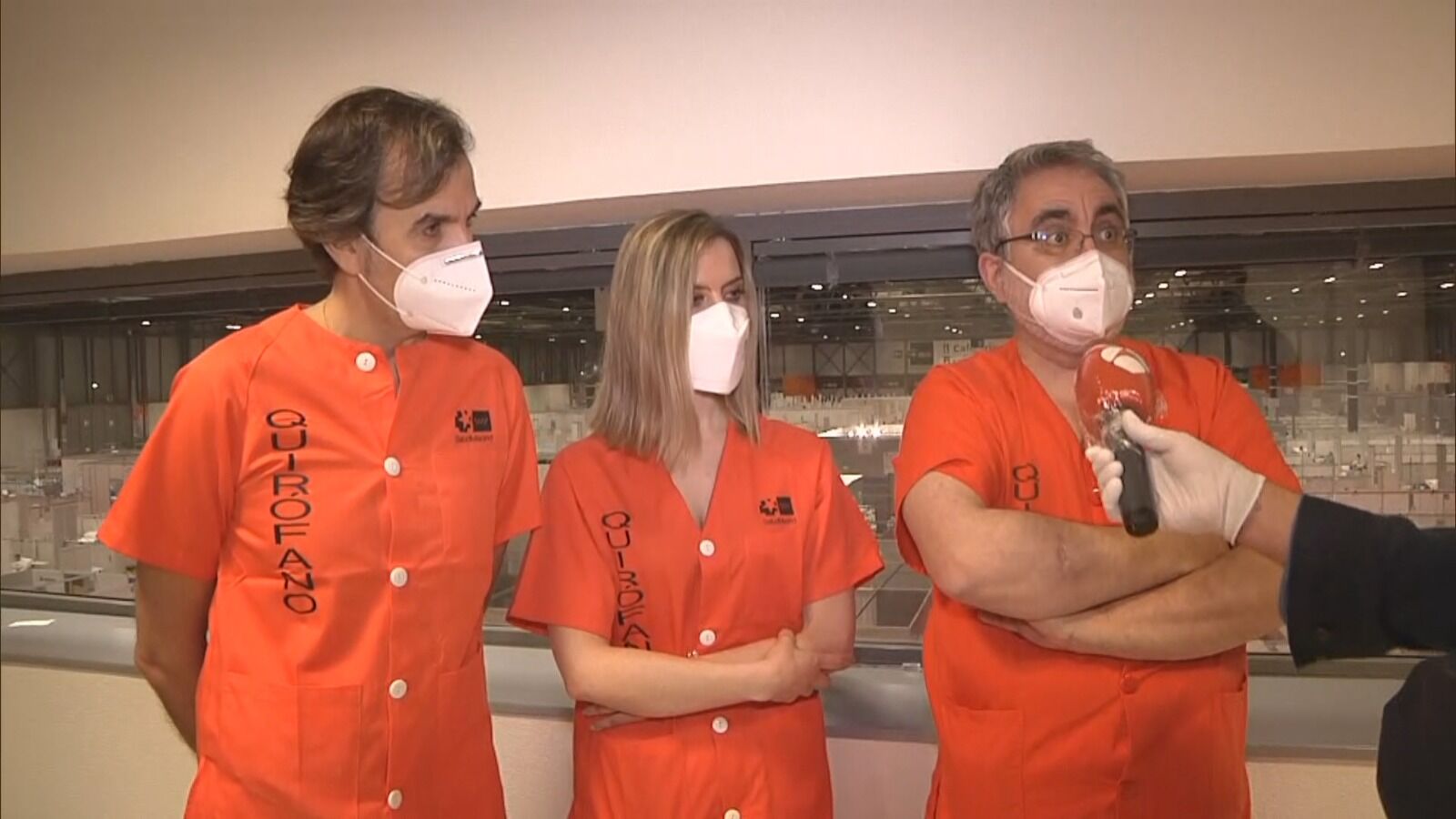 Un diputado (y médico) de Madrid realiza la primera cirugía en Ifema a un paciente con coronavirus