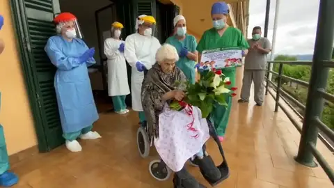 Lucía, a sus 106 años, le ha ganado la batalla al coronavirus Lucía, a sus 106 años, le ha ganado la batalla al coronavirus