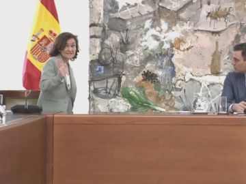 Carmen Calvo vuelve a la Comisión Técnica de la Gestión del coronavirus