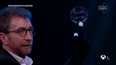 ¿Cómo jugar con pompas de jabón sin que se rompan? ¡Descúbrelo en la ciencia de Marron!