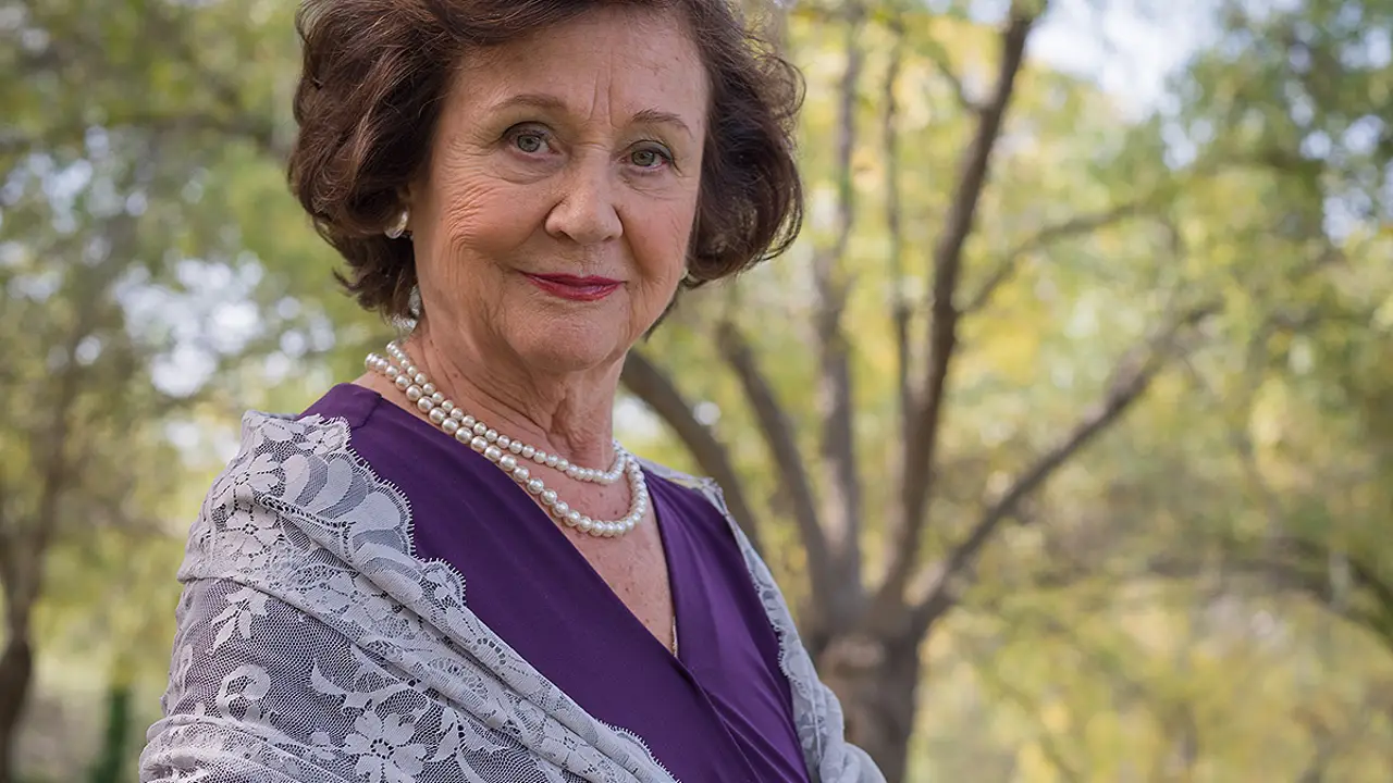Julieta Serrano es la bisabuela María
