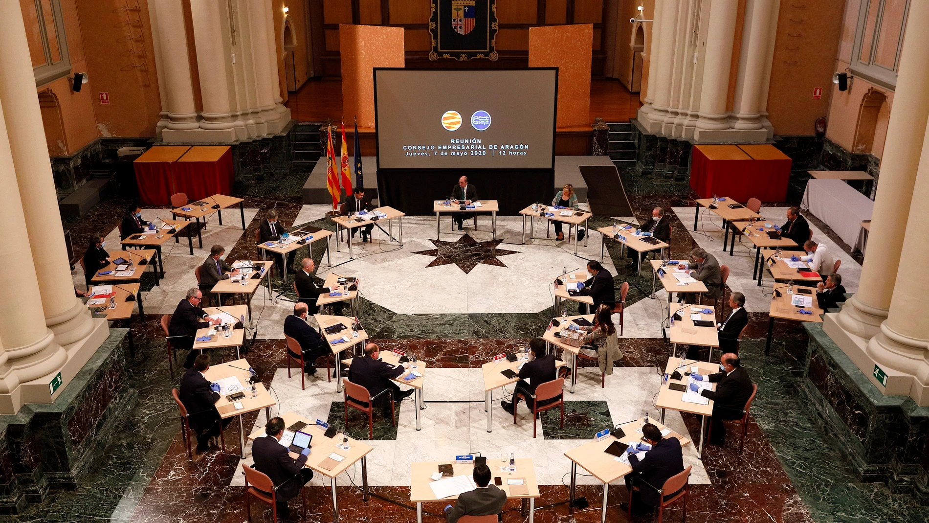 El presidente Lambán se ha reunido con los empresarios en la sede del Gobierno de Aragón El presidente Lambán se ha reunido con los empresarios en la sede del Gobierno de Aragón
