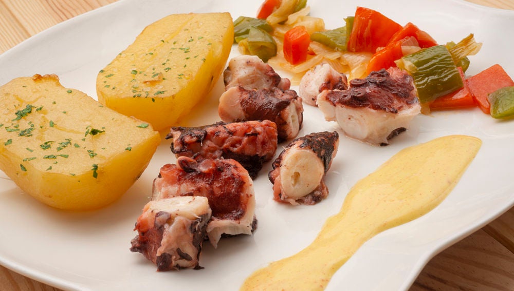 Pulpo con patatas confitadas