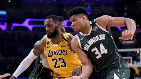 Giannis Antetokounmpo y LeBron James Giannis Antetokounmpo y LeBron James