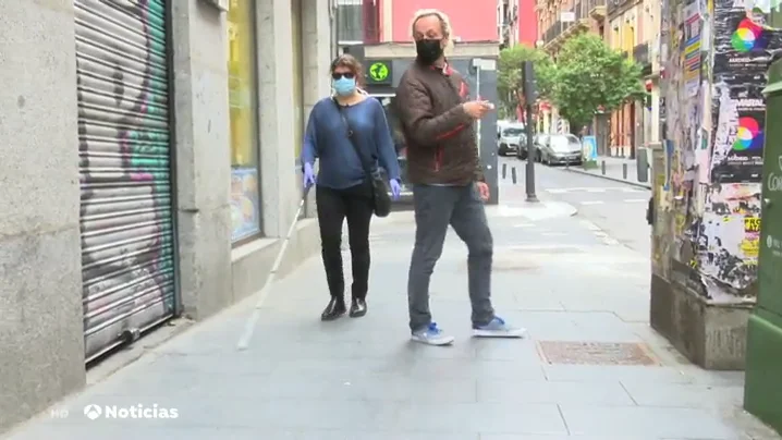 Las personas ciegas denuncian los problemas que tienen para mantener la distancia de seguridad