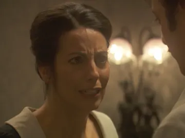 Manuela descubre los maltratos de Ramón a Marta Manuela descubre los maltratos de Ramón a Marta