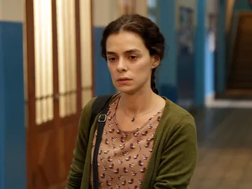 Özge Özpirinçci es Bahar en 'Mujer' Özge Özpirinçci es Bahar en 'Mujer'