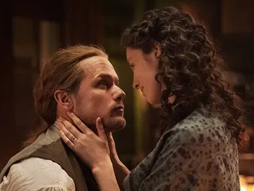 Sam Heughan y Caitriona Balfe como Jamie y Claire Fraser en 'Outlander' Sam Heughan y Caitriona Balfe como Jamie y Claire Fraser en 'Outlander'