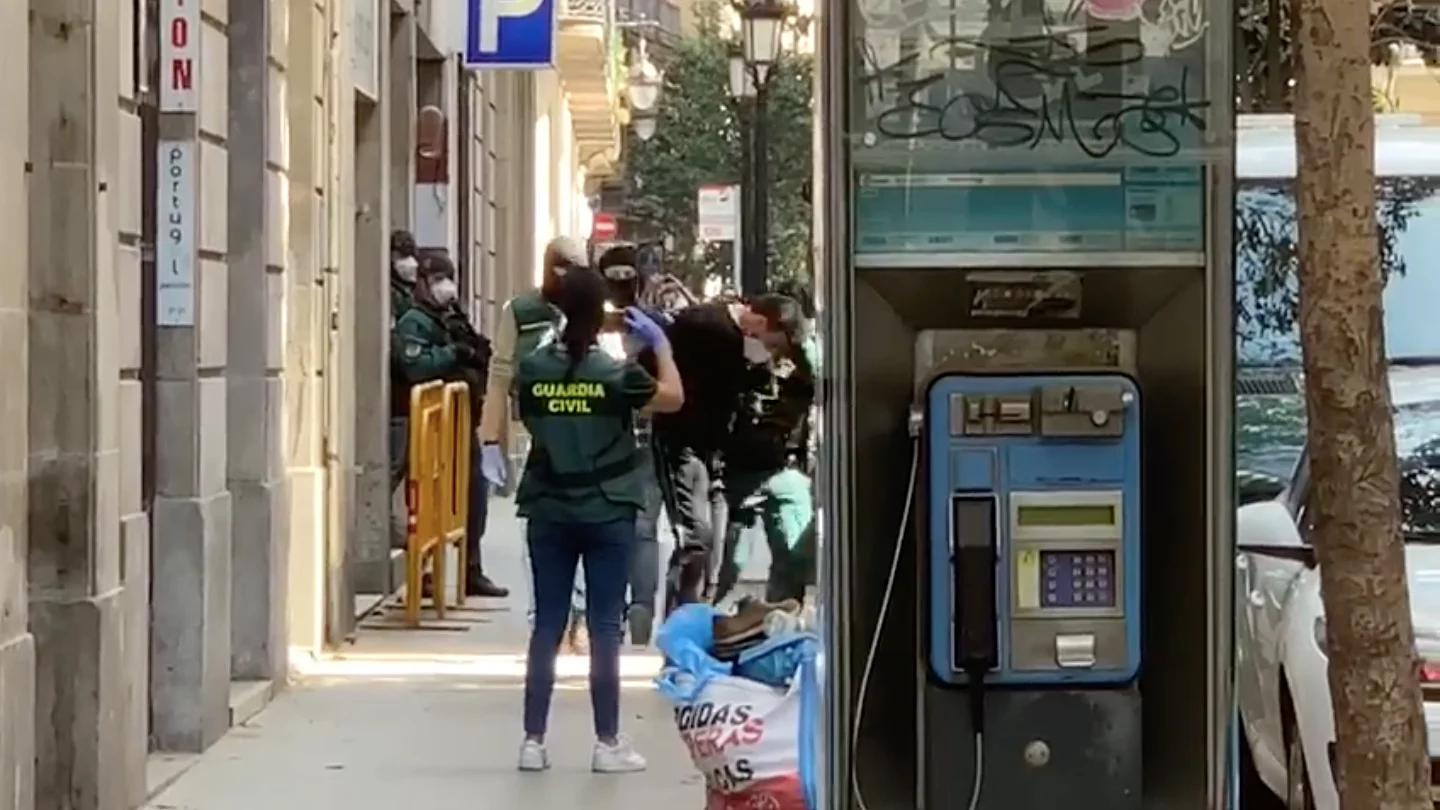 El momento de la detención del presunto terrorista El momento de la detención del presunto terrorista