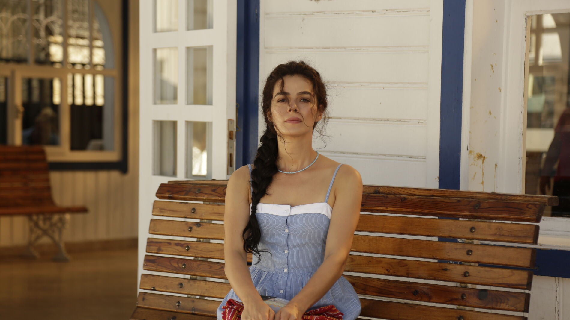 &Ouml;zge &Ouml;zpirin&ccedil;ci es Bahar en 'Mujer'