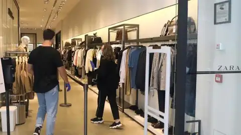 Reapertura de una tienda de Zara Reapertura de una tienda de Zara