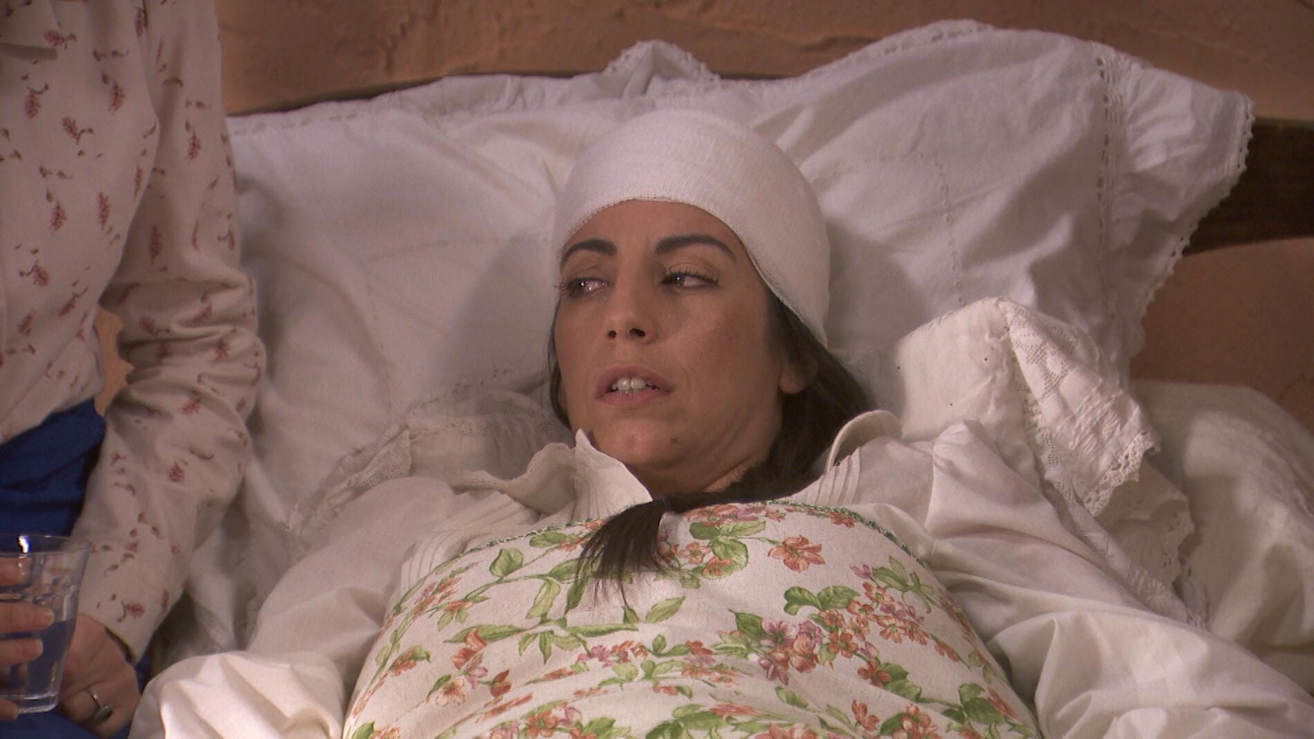 Manuela se despierta, &iquest;recordar&aacute; lo que le ha ocurrido?