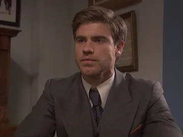 Adolfo descubre toda la verdad sobre su vida Adolfo descubre toda la verdad sobre su vida
