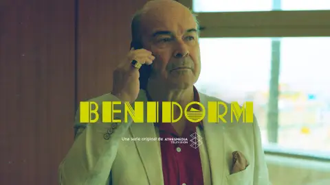 Ximo, un personaje muy peculiar en 'Benidorm' Carteles oficiales