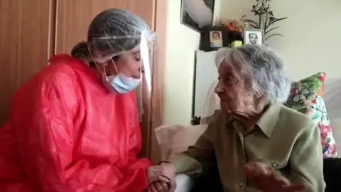 La mujer más longeva de España supera el coronavirus a los 113 años La mujer más longeva de España supera el coronavirus a los 113 años