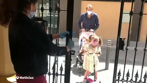 El reencuentro entre familias ya es una realidad gracias a la fase 1 de la desescalada del coronavirus El reencuentro entre familias ya es una realidad gracias a la fase 1 de la desescalada del coronavirus