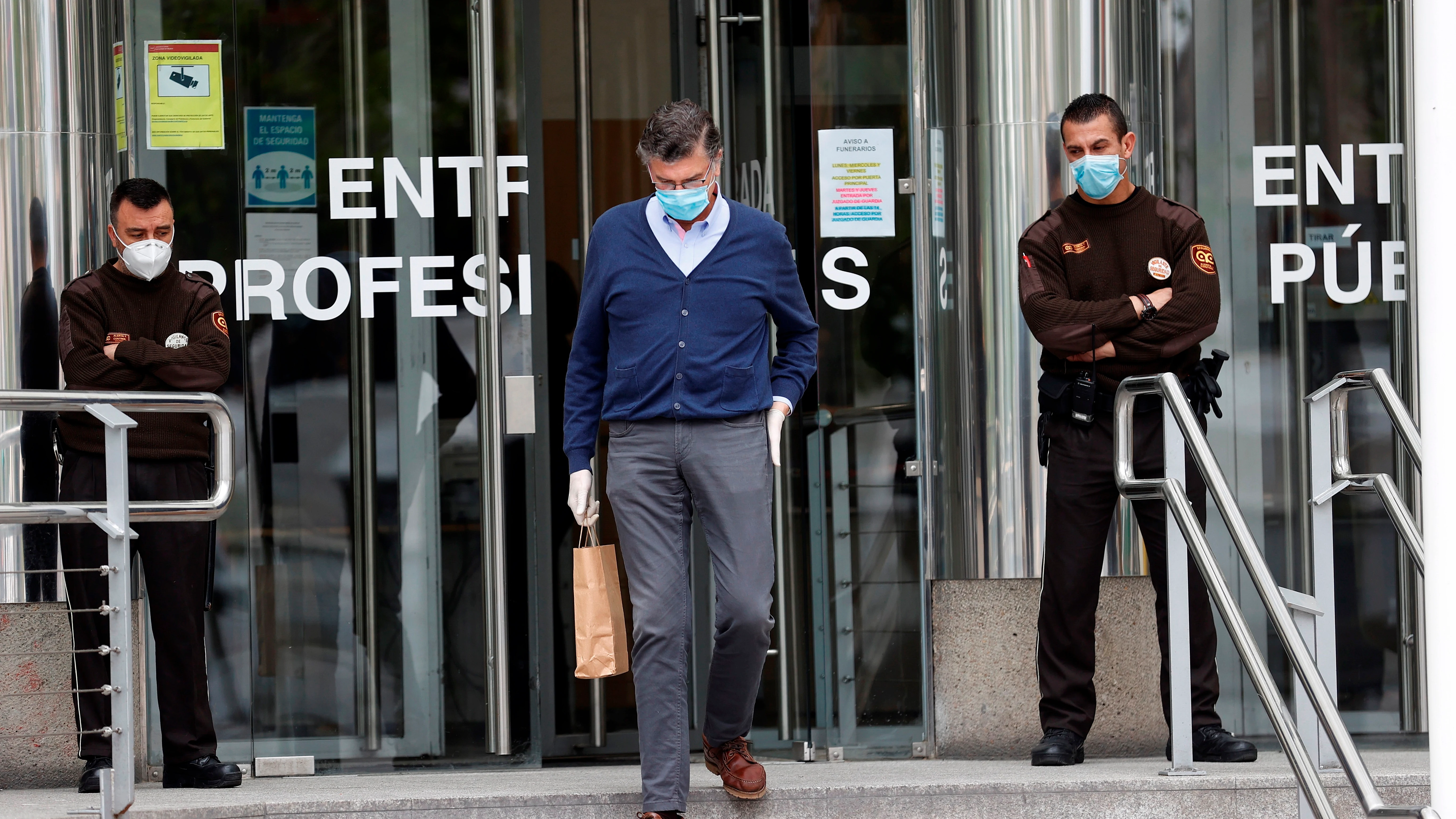 Entrada a los Juzgados de Plaza Castilla en Madrid Entrada a los Juzgados de Plaza Castilla en Madrid