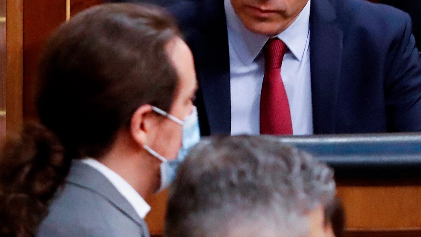 Pablo Iglesias y Pedro Sánchez en el Congreso de los Diputados Pablo Iglesias y Pedro Sánchez en el Congreso de los Diputados