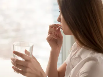 Tomando una pastilla Tomando una pastilla