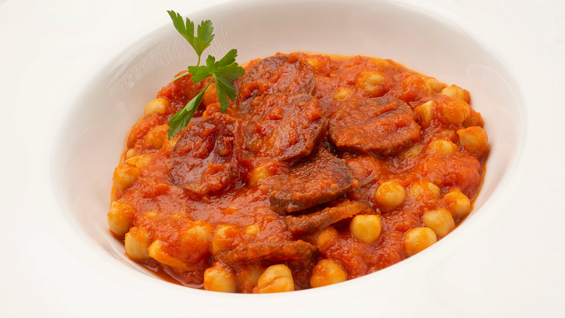 Llénate De Energía Con La Receta De Garbanzos Con Chorizo Y Tomate De Karlos Arguiñano
