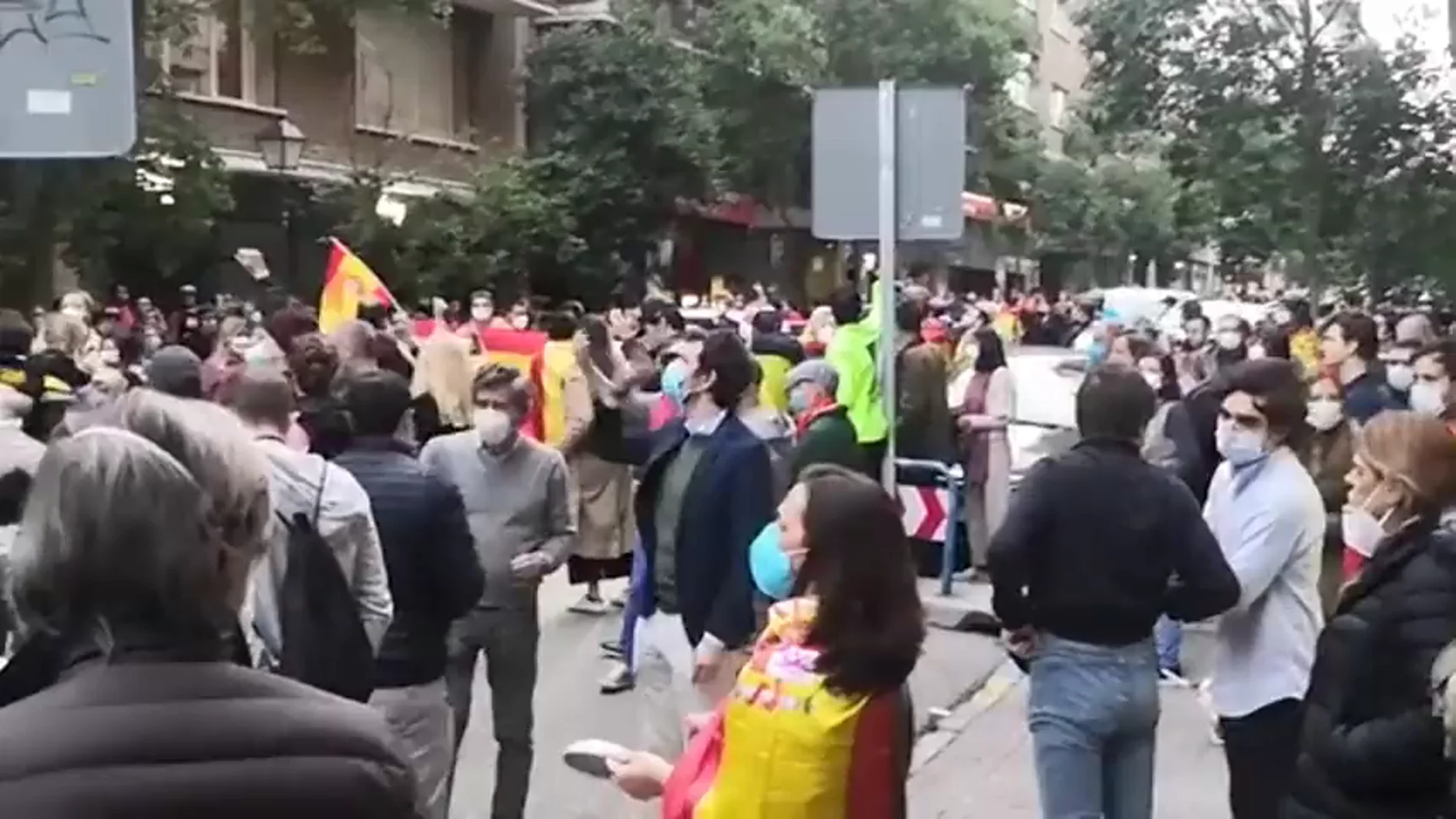 La Delegación del Gobierno desplegará a la policía en las caceroladas contra el ejecutivo por no cumplir con el distanciamiento La Delegación del Gobierno desplegará a la policía en las caceroladas contra el ejecutivo por no cumplir con el distanciamiento