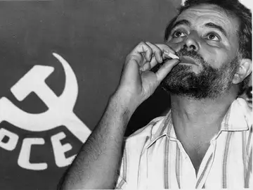 Julio Anguita, en una imagen de archivo Julio Anguita, en una imagen de archivo