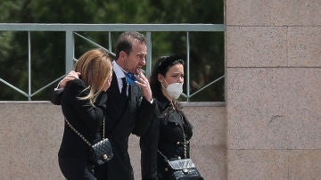 Ana Obregón, Alessandro Lequio y Carolina Monje Ana Obregón, Alessandro Lequio y Carolina Monje