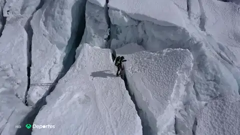 Juan García Arriaza aparca su sueño de subir el Everest para encontrar la vacuna contra el coronavirus Juan García Arriaza aparca su sueño de subir el Everest para encontrar la vacuna contra el coronavirus