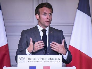 Emmanuel Macron, preguntado por la cuarentena a España