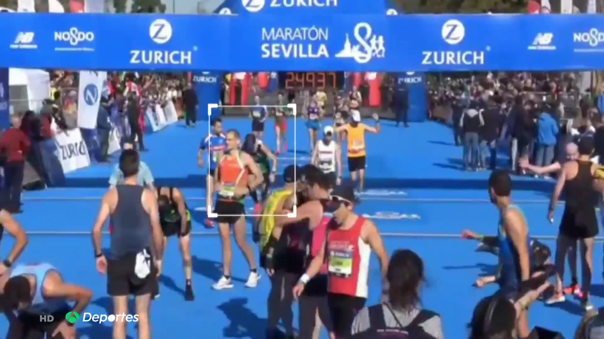 &Oacute;scar, el 'runner' que corri&oacute; con coronavirus el marat&oacute;n de Sevilla del 23 de febrero