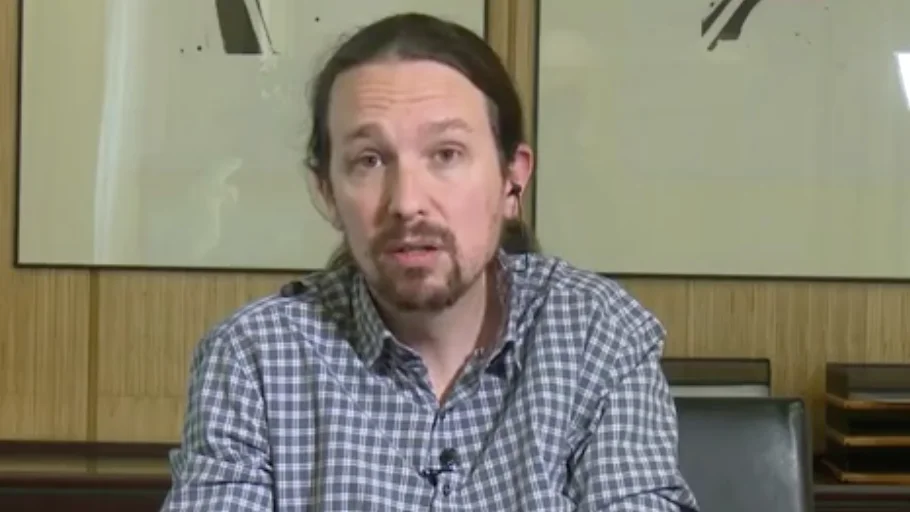Pablo Iglesias, tras el escrache en su casa de Galapagar Pablo Iglesias, tras el escrache en su casa de Galapagar
