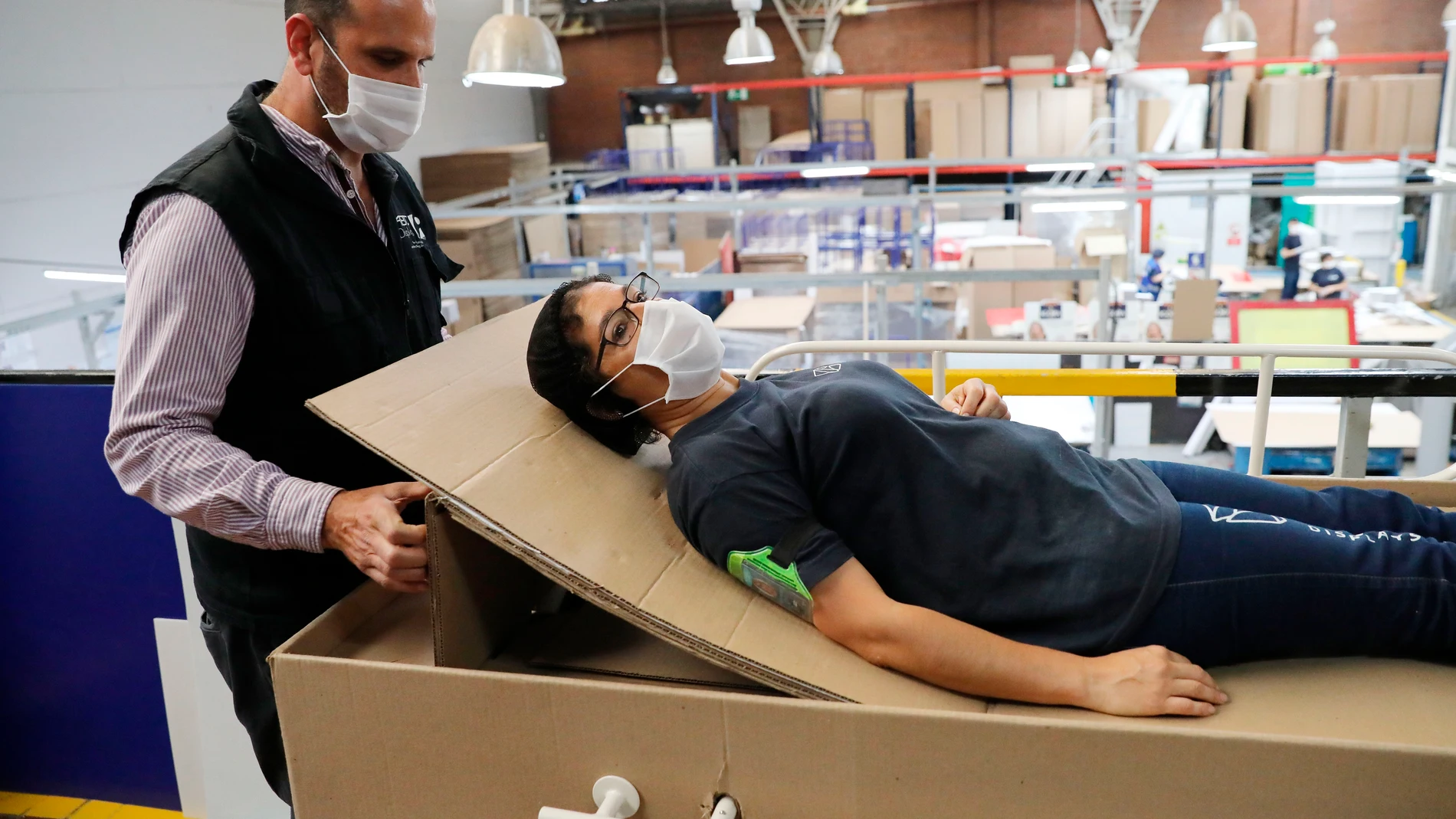 Cama que se convierte en ataúd Cama que se convierte en ataúd