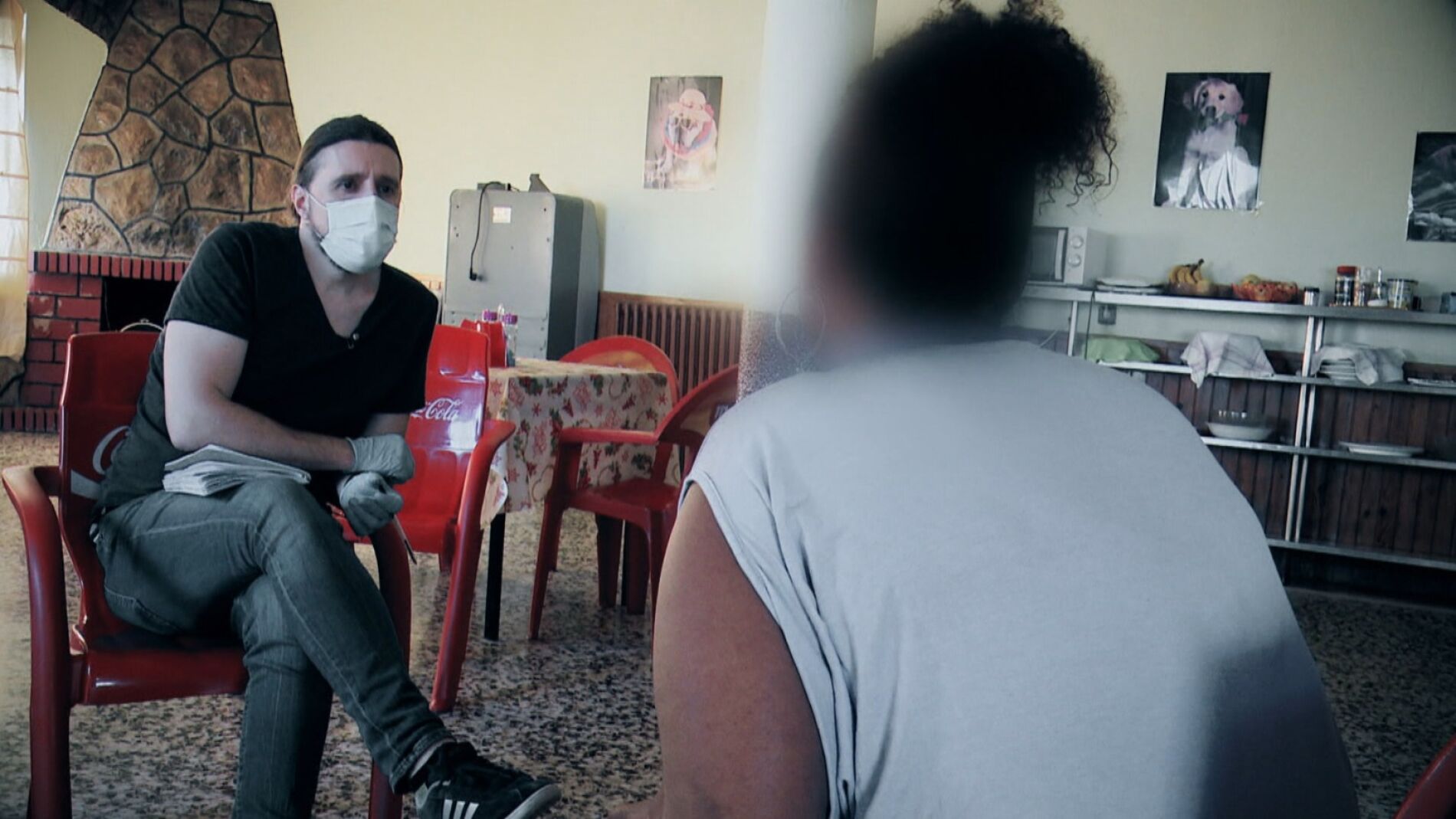 Abandonadas en un burdel