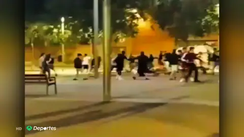 Brutal pelea en Barcelona por un patinete Brutal pelea en Barcelona por un patinete