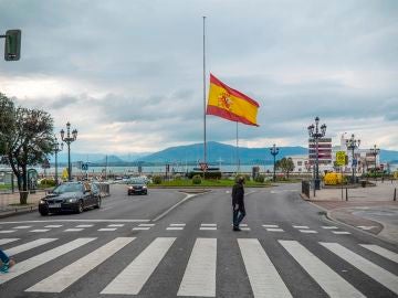 Luto oficial 10 días: Las banderas ondean a media hasta por el luto oficial decretado por coronavirus