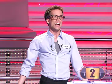 El irónico 'zasca' de Arturo Valls a un concursante poniendo en duda sus clases de canto en ‘¡Ahora caigo!’ El irónico 'zasca' de Arturo Valls a un concursante poniendo en duda sus clases de canto en ‘¡Ahora caigo!’