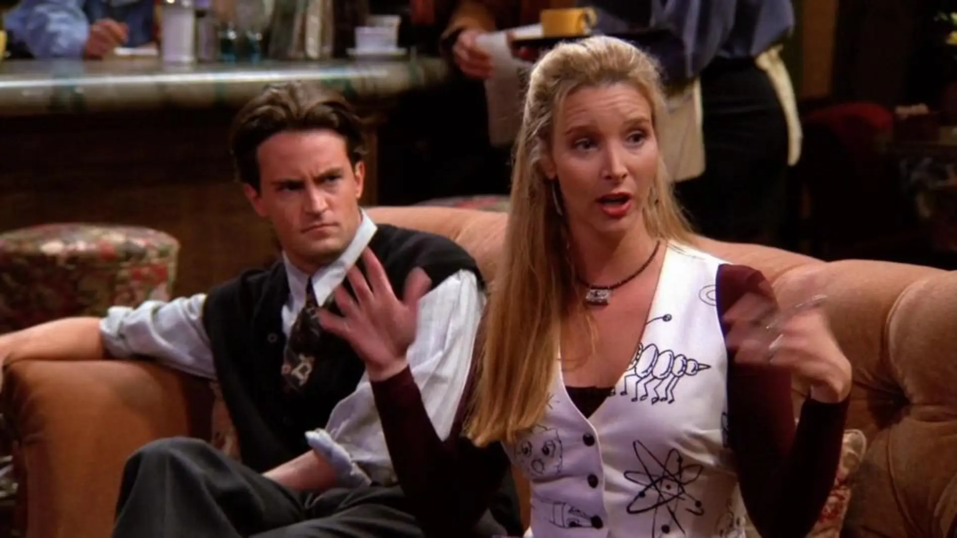 Chandler y Phoebe en 'Friends'