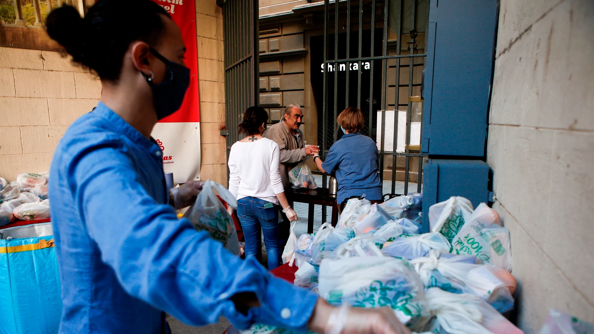 El Ingreso Mínimo Vital cubrirá a unas 2,3 millones de personas, pero en nuestro país hay 4,3 millones en situación de pobreza severa El Ingreso Mínimo Vital cubrirá a unas 2,3 millones de personas, pero en nuestro país hay 4,3 millones en situación de pobreza severa