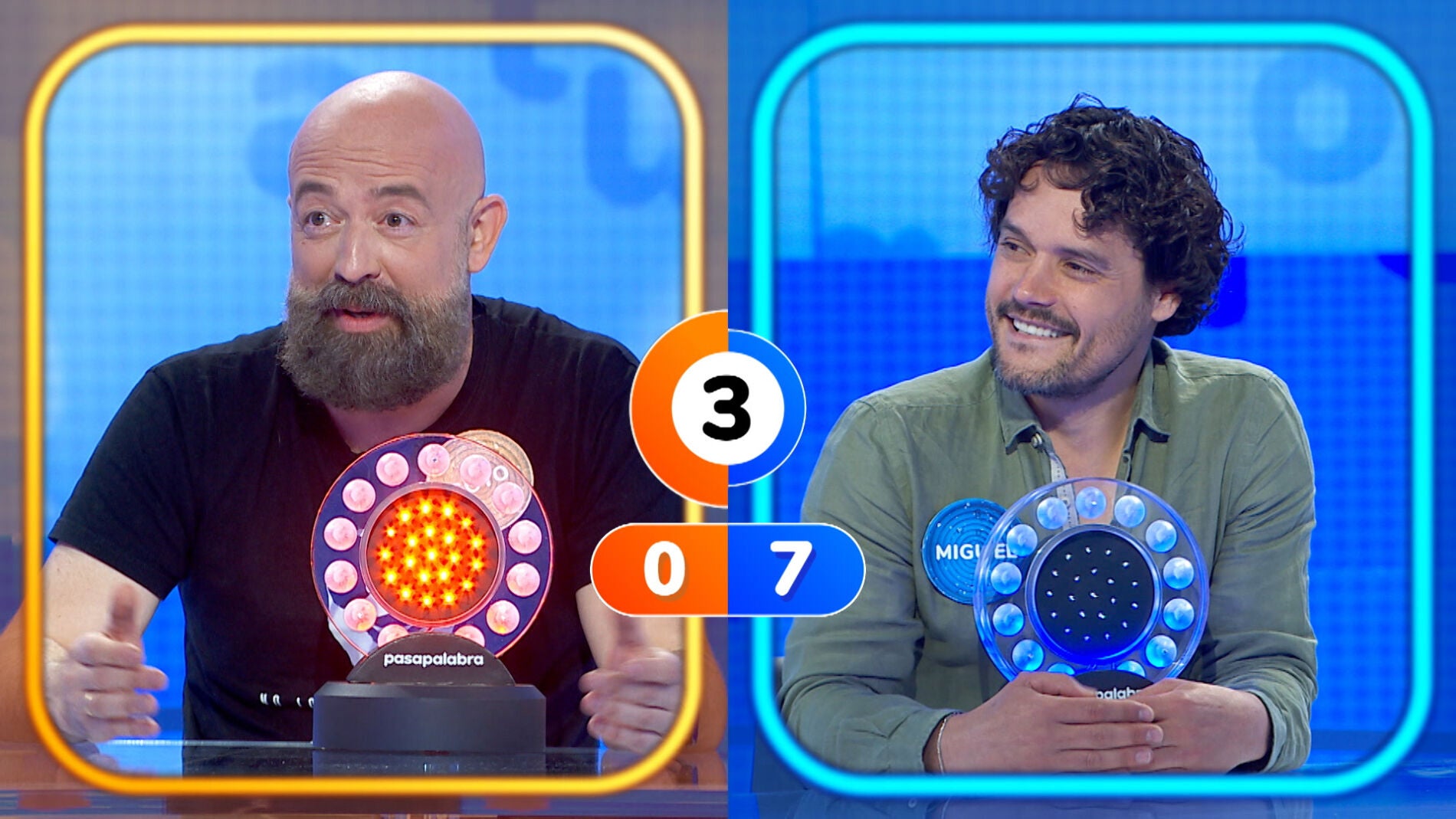 Goyo Jiménez ‘indigna’ a Roberto Leal con un surrealista tarareo: “Me estás robando en la cara” 