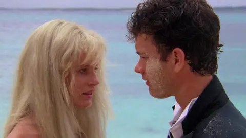 Tom Hanks y Daryl Hannah en 'Un, dos, tres... Splash' Tom Hanks y Daryl Hannah en 'Un, dos, tres... Splash'