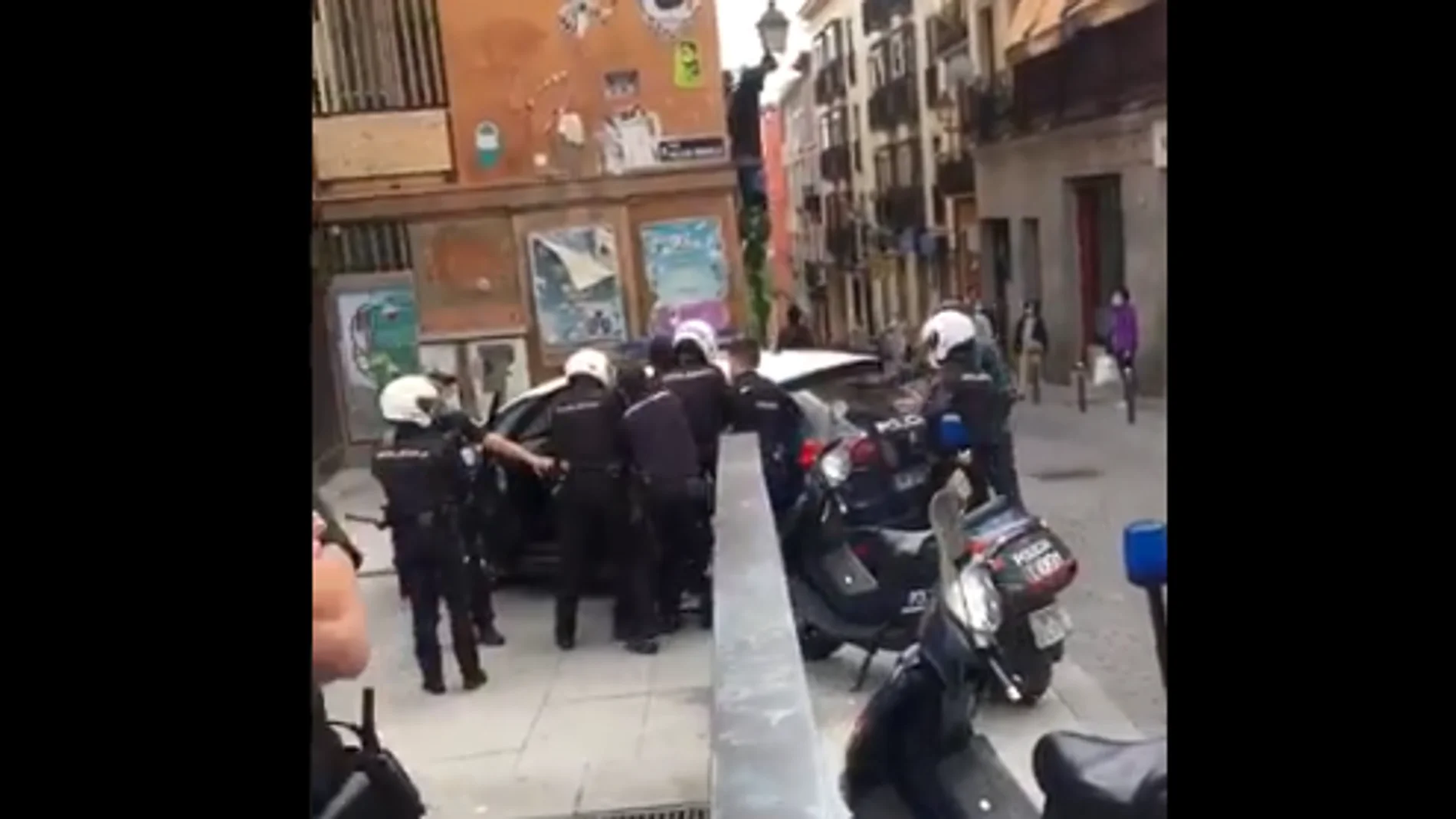 Imagen de la detención en Lavapiés Imagen de la detención en Lavapiés